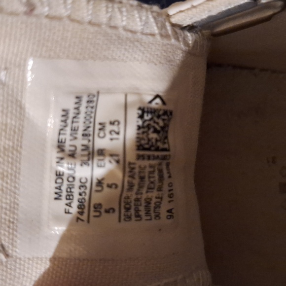 Toddler White Velcro Converse Sneakers - Picture 5 of 5